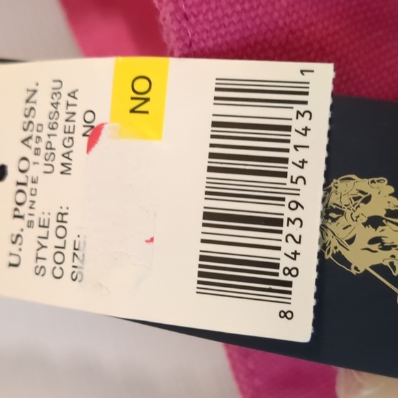 Beach bags by US Polo assn new with closing zipper and inside zipper and pouch. - Picture 8 of 8